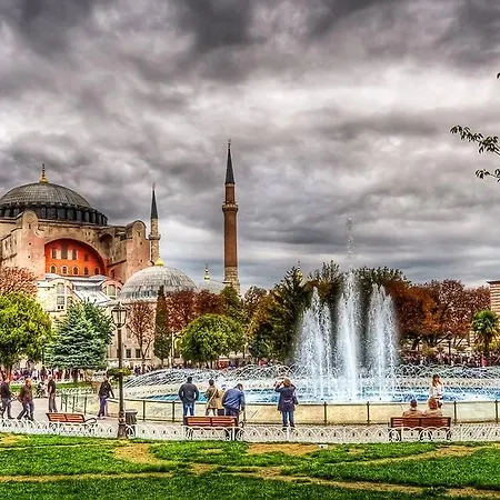 Istanbul Kayasehir Suites Basaksehir
